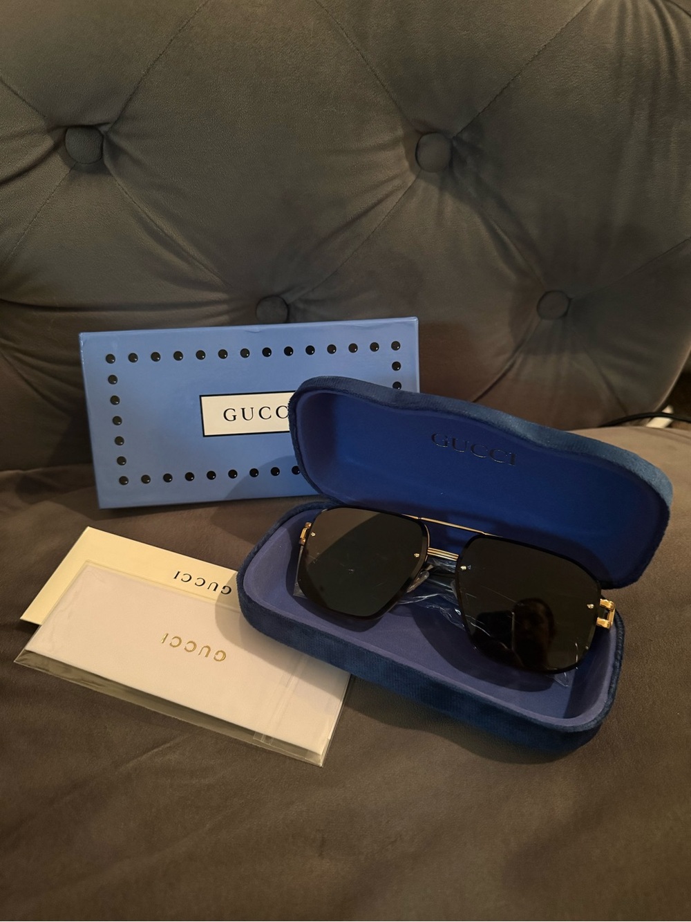 🔥NEW Gucci Black & Gold Men's Sunglasses with Signature Temple Detail🔥 - Picture 15 of 17